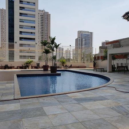 Moderno Flat Com Vista Para O Parque Vaca Brava Goiania Bagian luar foto