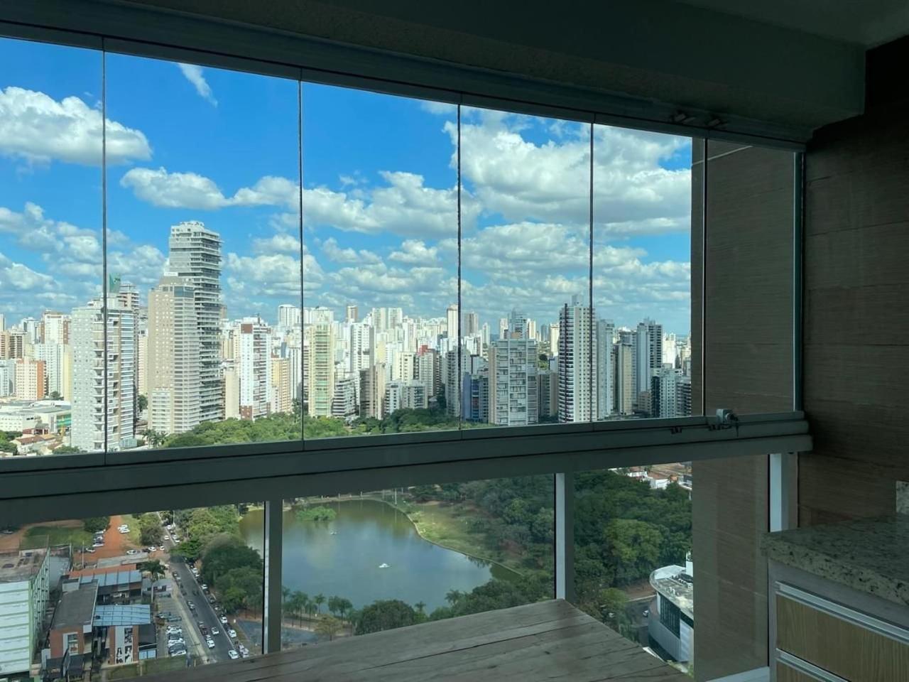 Moderno Flat Com Vista Para O Parque Vaca Brava Goiania Bagian luar foto